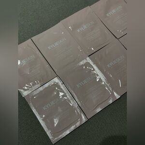 Kylie Skin Clarifying Exfoliating Toner Mini Set – 10 × 3 ml (30 ml total) – New